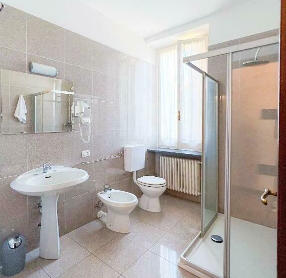 غرفة قياسية رباعية, Cà Lazzaroni