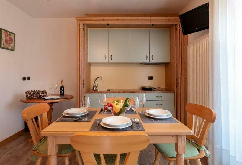 غرفة قياسية, Castel Pietra