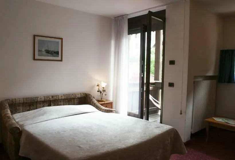 Sviitti, Castel Pietra