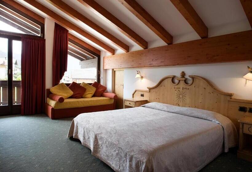 غرفة سوبيريور, Castel Pietra