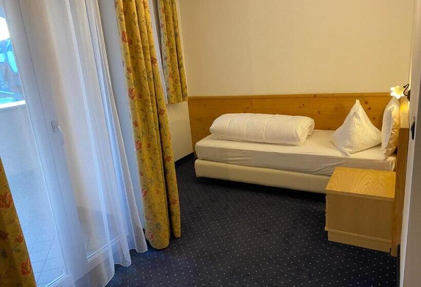 Quarto Estandar Individual, Chalet Sas Morin