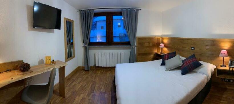 غرفة قياسية, Coeur Du Village