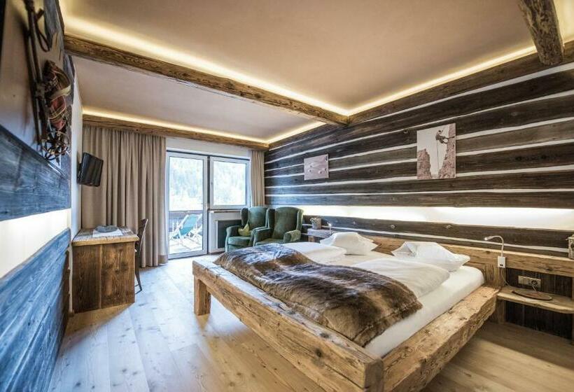 Номер Deluxe с Балконом, Edelweiss