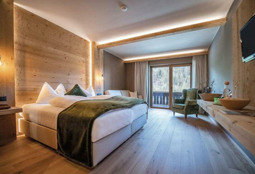 Номер Deluxe с Балконом, Edelweiss