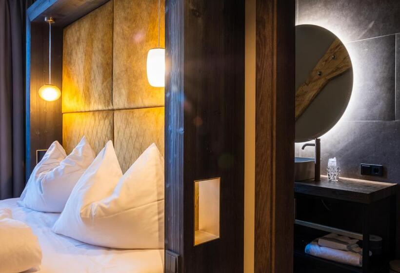 اتاق لوکس, Eggentaler