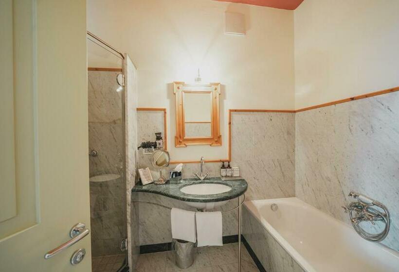 سوییت جونیور با بالکن, Gasthof Kohlern 1130 M