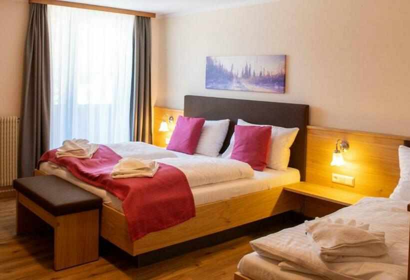 Номер Стандарт Трехместный, Nassfeld Frühstückspension Wulfenia Da Livio