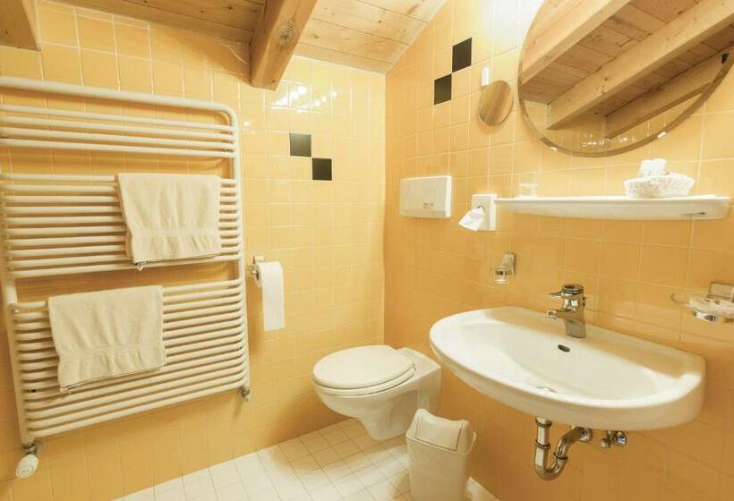 חדר קומפורט, Pensione Veneranda