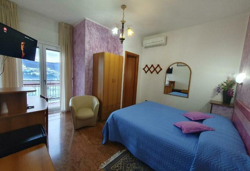 חדר סטנדרט, Ristorante Supersonik