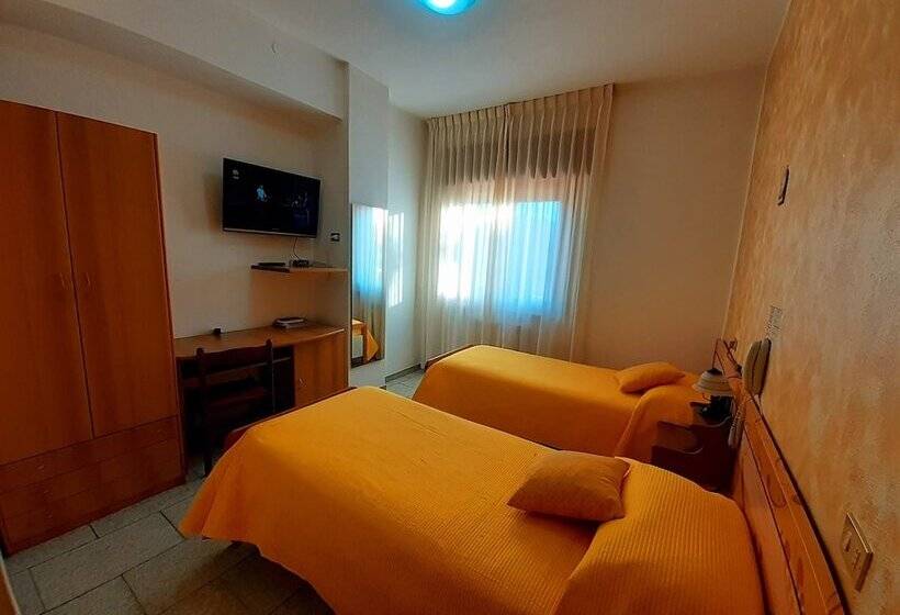 חדר סטנדרט, Ristorante Supersonik