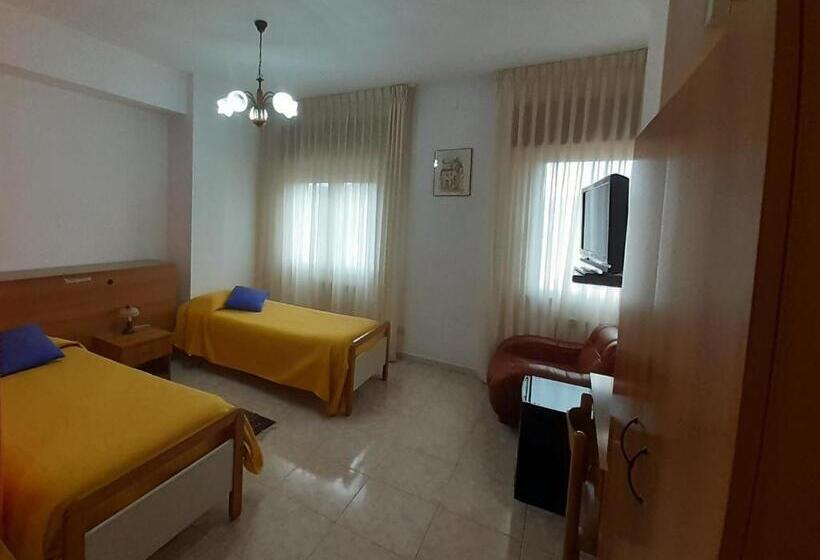 חדר סטנדרט, Ristorante Supersonik