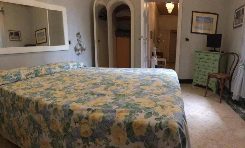 带花园景观及2个卧室的公寓, Sonia