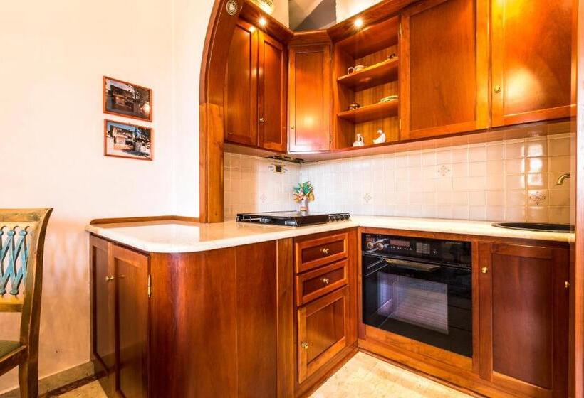 带露台两卧公寓, Sonia