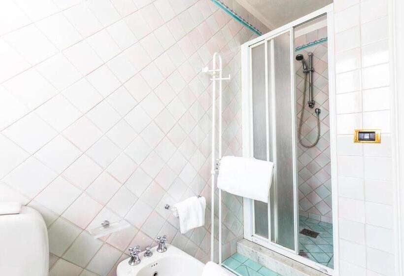 带露台两卧公寓, Sonia