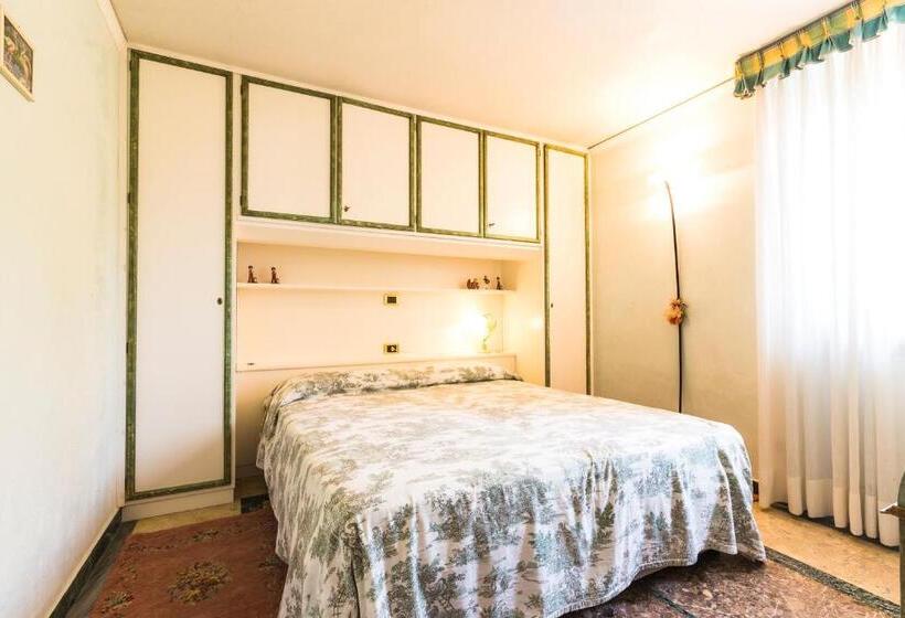 带露台两卧公寓, Sonia