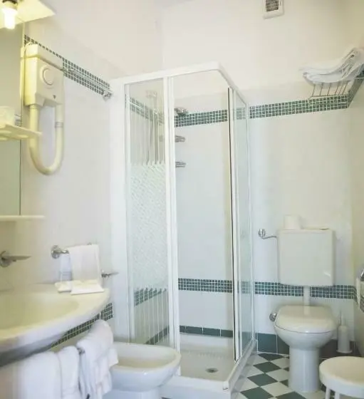 Habitación Clásica con Balcón, Splendid