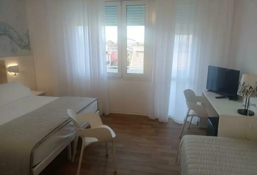 Habitación Clásica con Balcón, Splendid