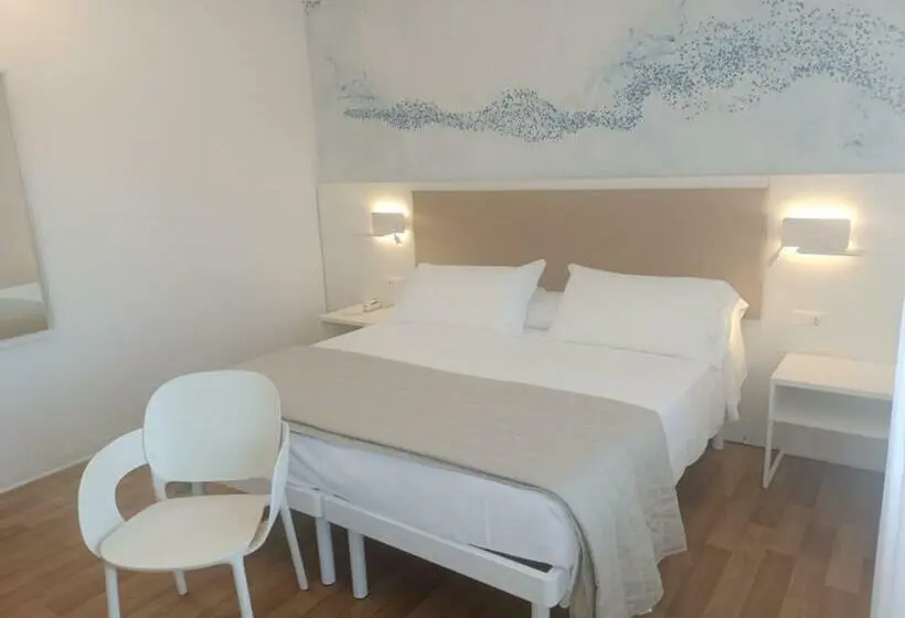 Habitación Clásica con Balcón, Splendid