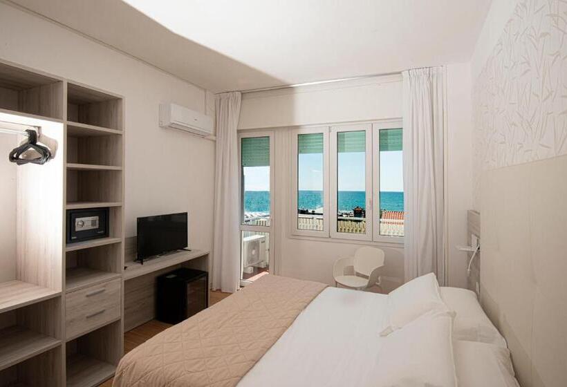 اتاق سوپریور خانوادگی, Splendid