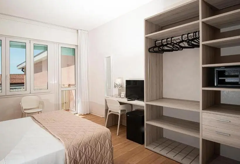 Habitació Estàndard Vista Mar Lateral amb Balconada, Splendid