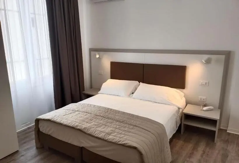 Habitació Estàndard, Splendid