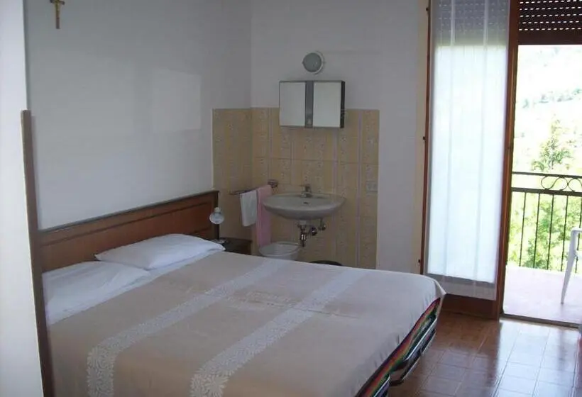 Habitación Estándar Baño Exterior, Valle Intelvi