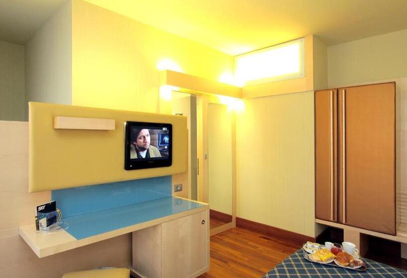 اتاق اکونومی, Velino