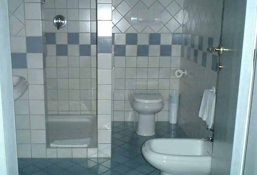 Standard-huone Pohjakerros, Motel 2