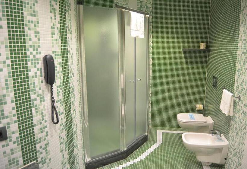 キングサイズベッドのクラシックルーム, Motel 2