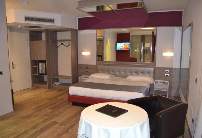 キングサイズベッドのクラシックルーム, Motel 2