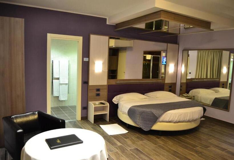 Номер Классика Кровать Кинг, Motel 2