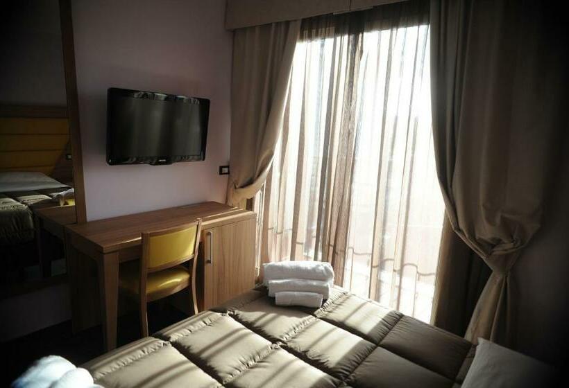 Номер Стандарт, Ostia Antica Suite B&b