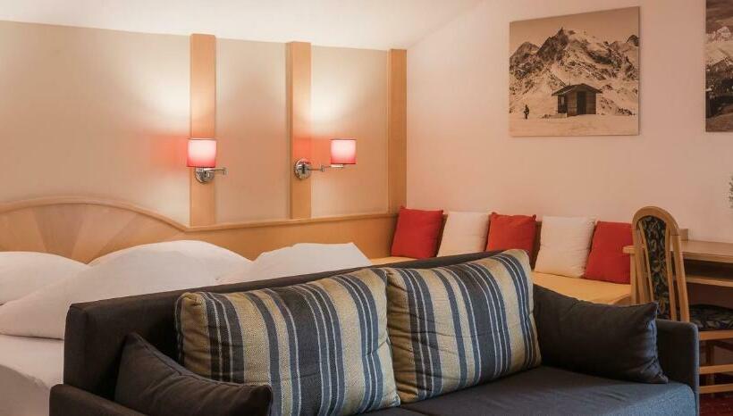 주니어 스위트, Parkhotel Plauserhof