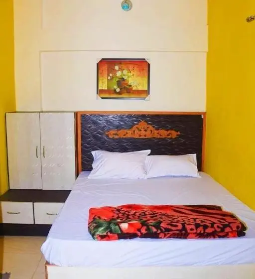 Standard-studio, Amudha Hotels & Restaurant