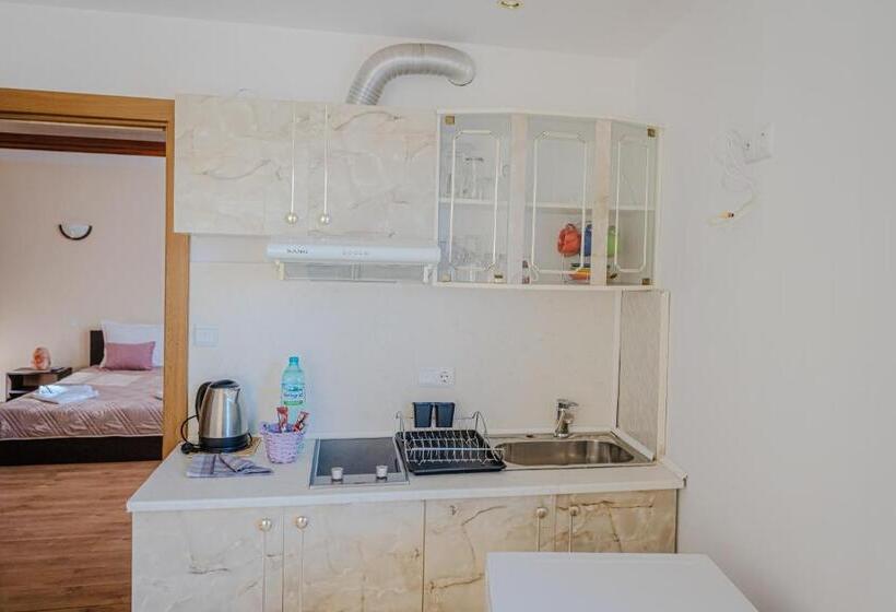 침실 1개 풀장 전망 아파트, Bo S Place