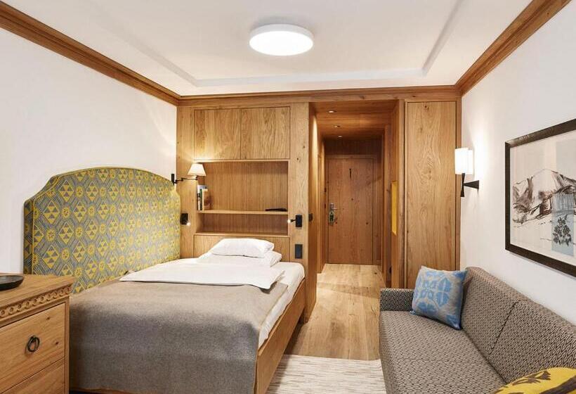 חדר סטנדרט יחיד, Hochschober