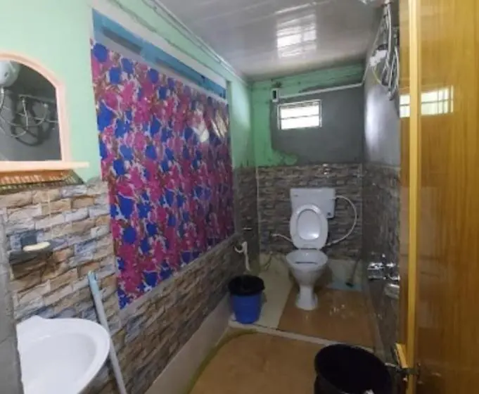 デラックスの４人部屋, Mirik Homestay