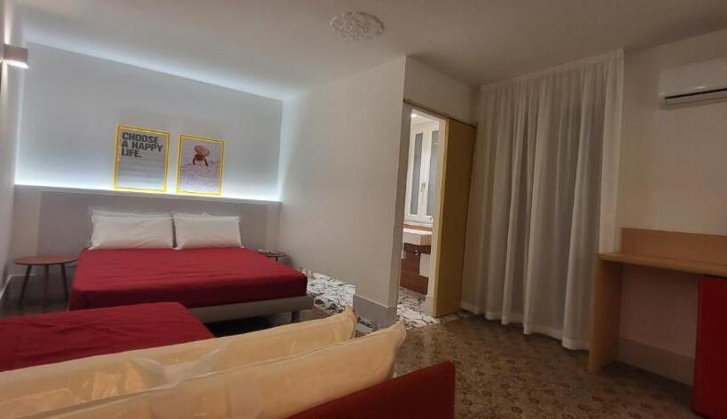 스탠다드 룸 킹사이즈 침대, Cefalhub