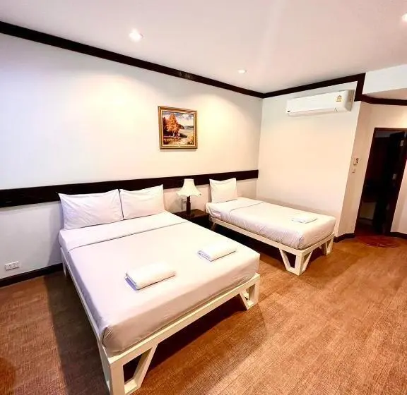 اتاق استاندارد سه نفره, บ้านสวนรีสอร์ท นครสวรรค์