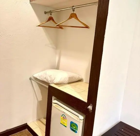 اتاق لوکس, บ้านสวนรีสอร์ท นครสวรรค์