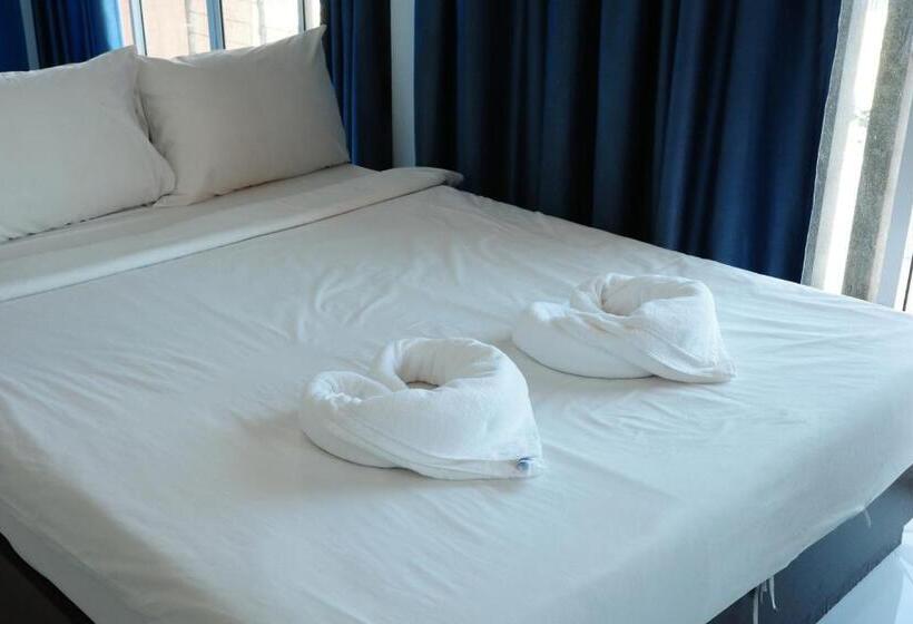 标准间带阳台, บ้านสวนรีสอร์ท นครสวรรค์