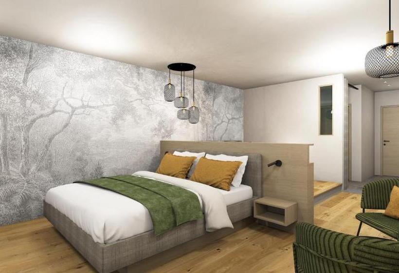 סוויטת ג'וניור נוף הרים, Patris