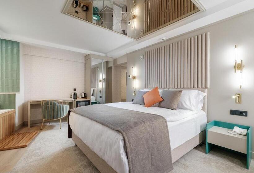 Juniorsvit, Perla Pura