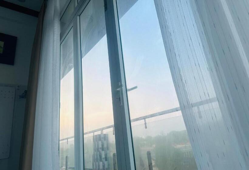 اتاق استاندارد سه تخته با بالکن, Kimmy Home