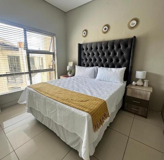 اتاق استاندارد, Omosa Guest House