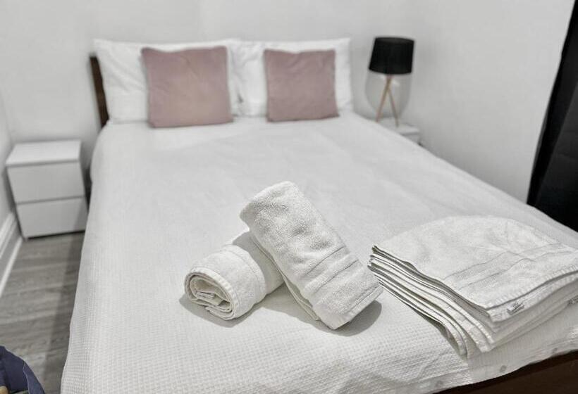 غرفة قياسية, Westfield London Shepherds Bush