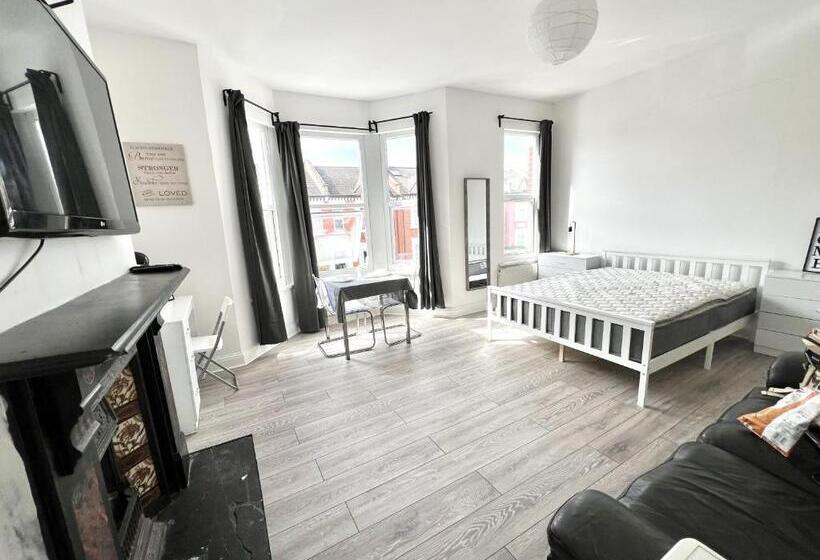 غرفة ديلوكس سرير كينج, Westfield London Shepherds Bush