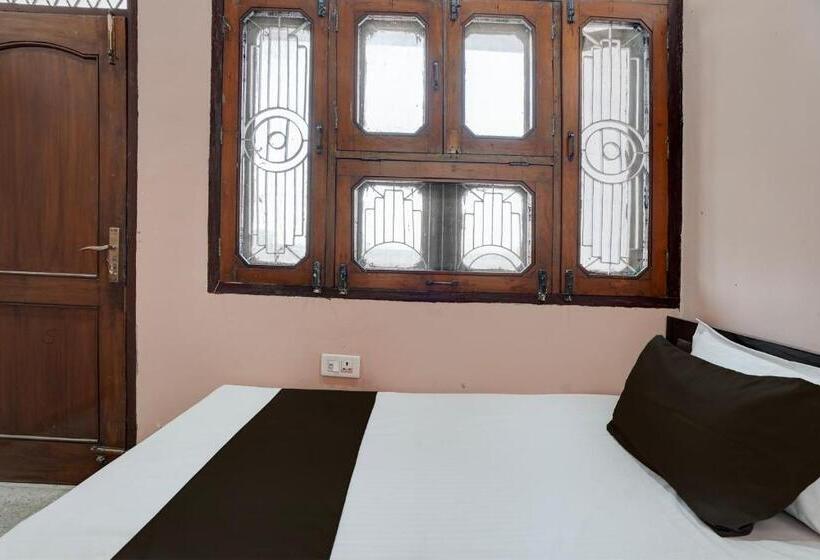 Номер Стандарт, Spot On Guest House