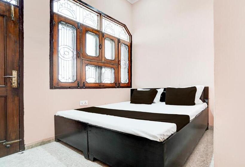 Номер Стандарт, Spot On Guest House