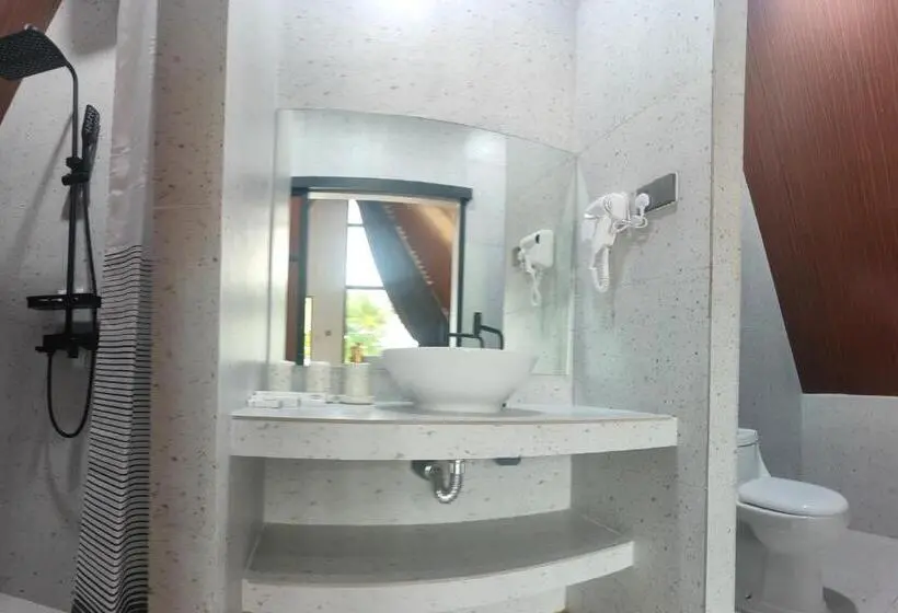 キングサイズベッドのスタンダードルーム, Kawaland Glamping Resort